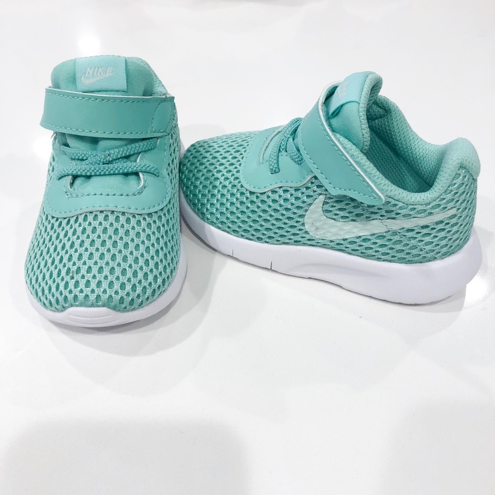 NWOT Nike Sneakers